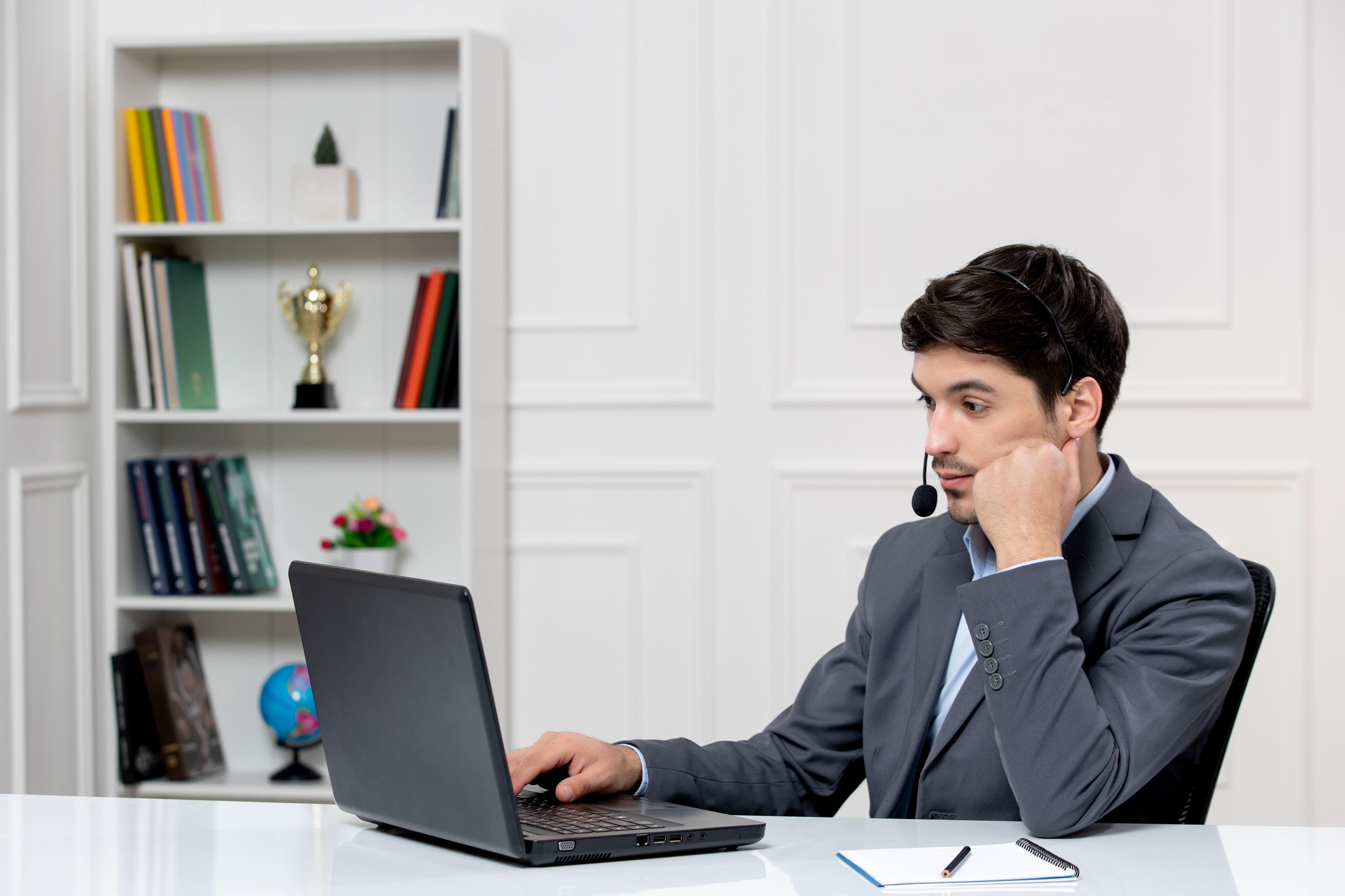 How to Effectively Train Your Virtual Assistant for Long-Term Success